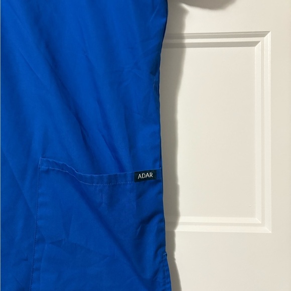 Adar Scrubs Top - Picture 2 of 4